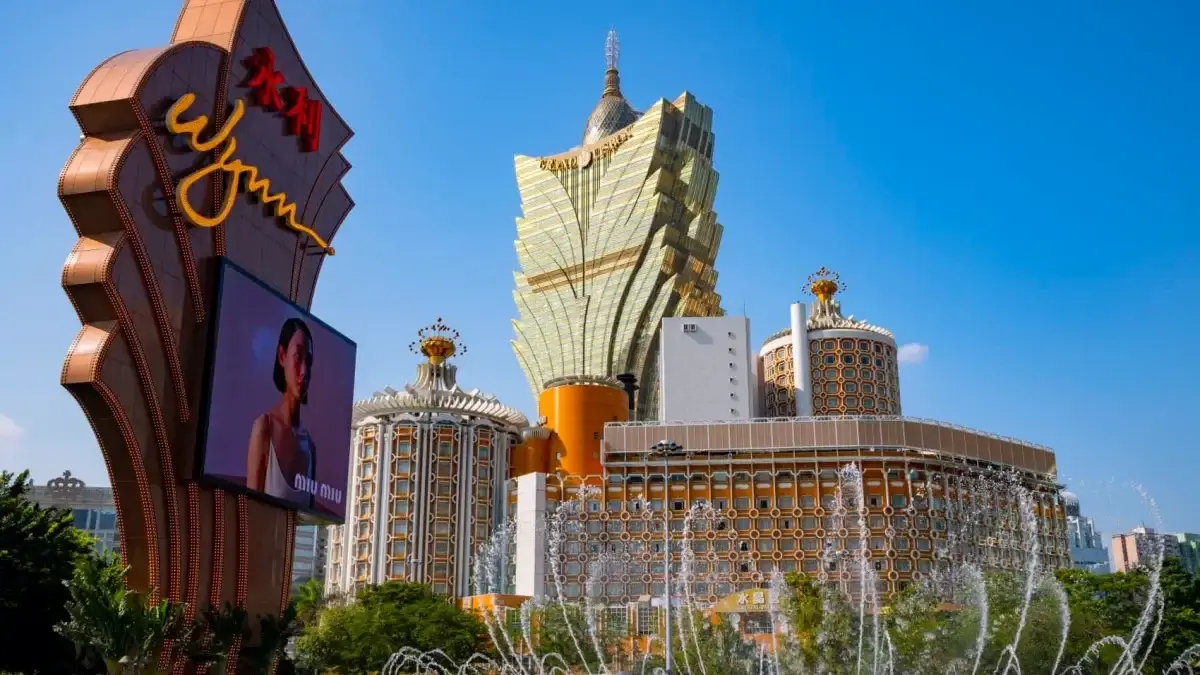 Nevada Regulators Review Tilman Fertitta’s Stake in Wynn Resorts