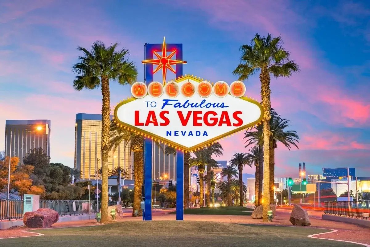 Las Vegas Visitation Struggles Endure, But Casinos Benefit From Strong Baccarat